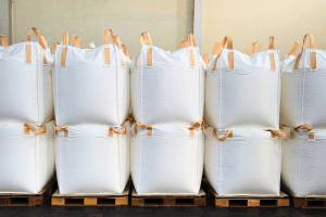 Heavy-duty FIBCs for bulk bags storage and transport of dry goods, durable, customizable, and ideal for industrial use.